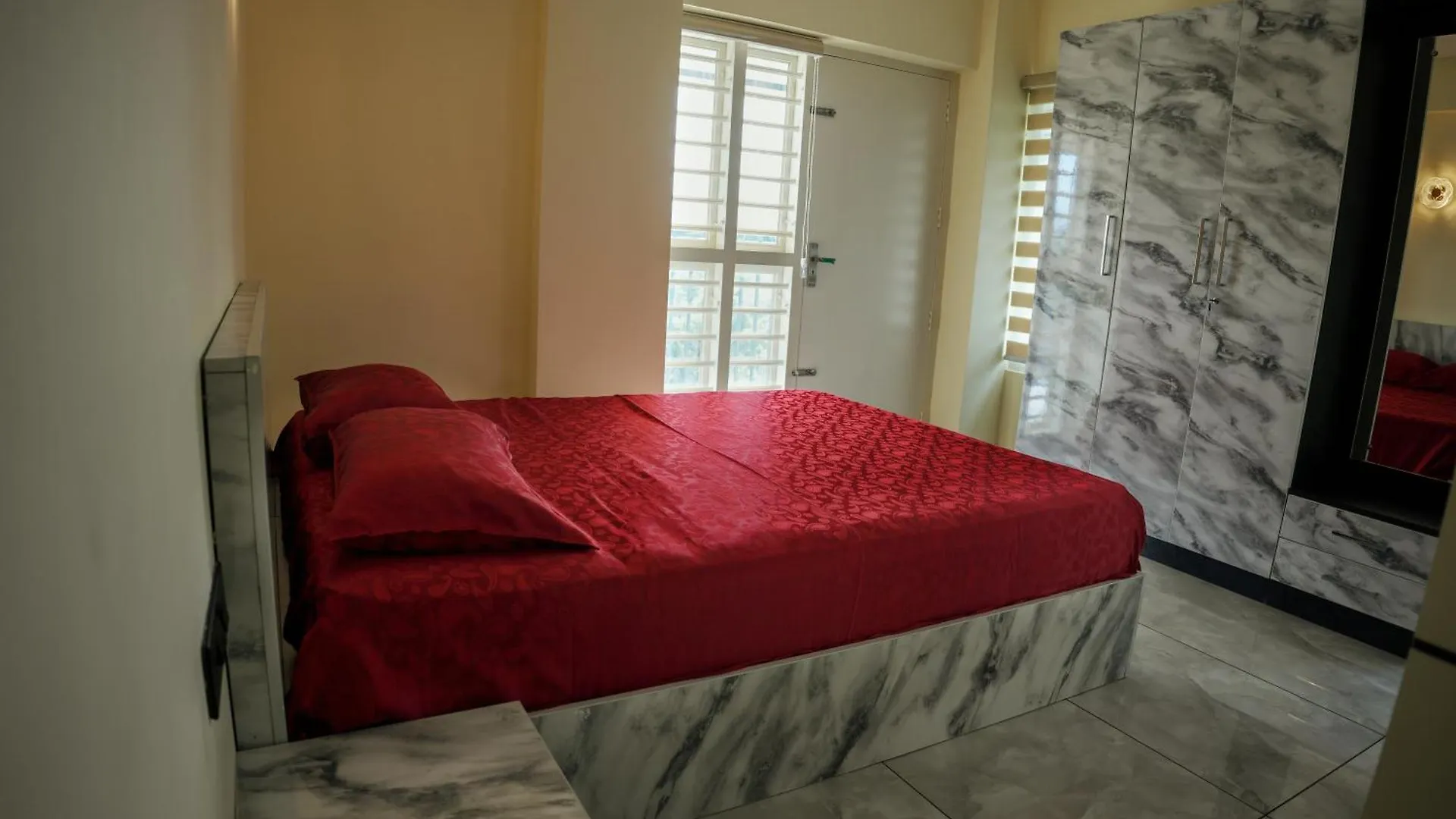 Vcode Hillview Apartment Thodupuzha