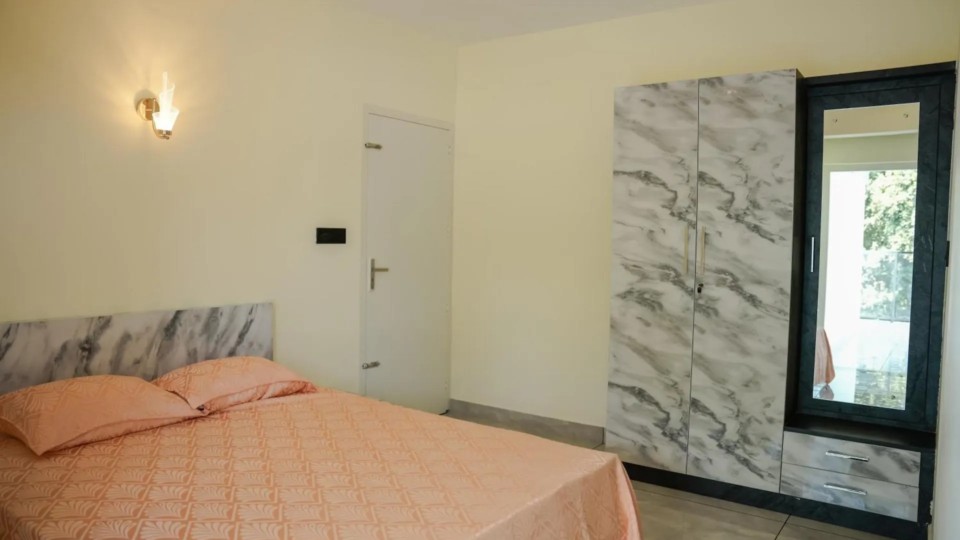 Vcode Hillview Apartment Thodupuzha India